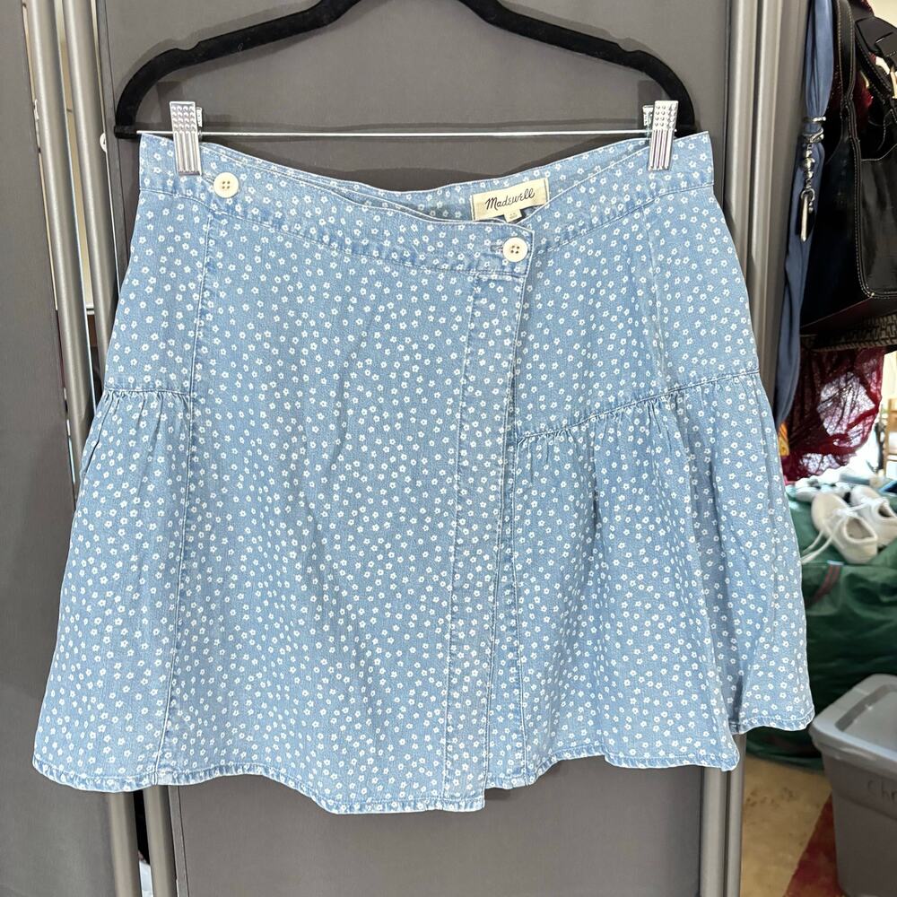 Madewell Shirred Wrap Mini Skirt Indigo Daisies size 12 - waist 17” length 18”